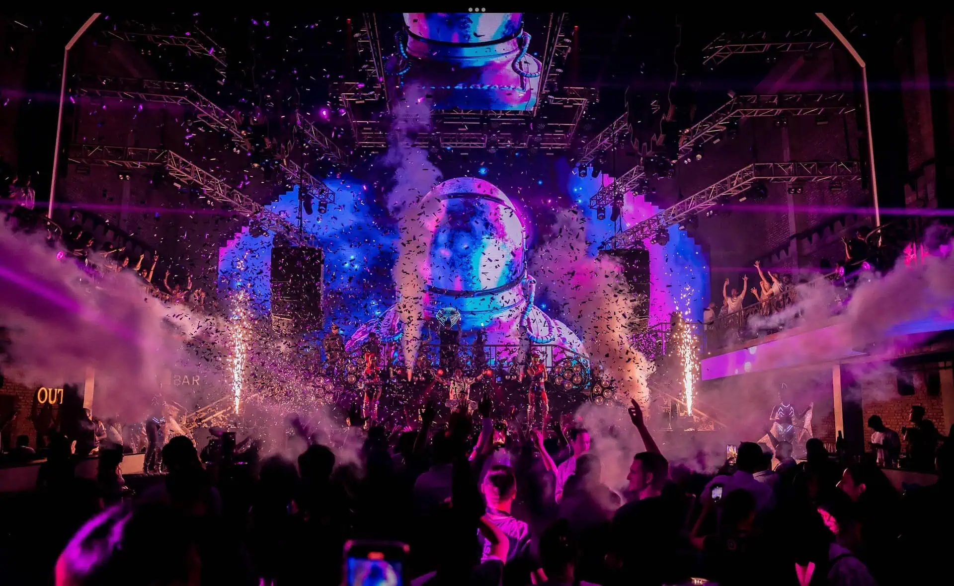 Super Club Vibe at Atlas in Bali Indonesia 1920x1180 1 Bali Top Bars