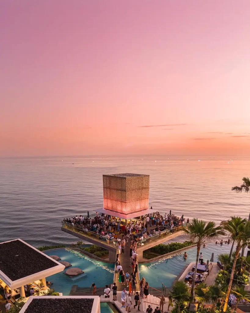 savaya bali 819x1024 1 Bali Top Bars