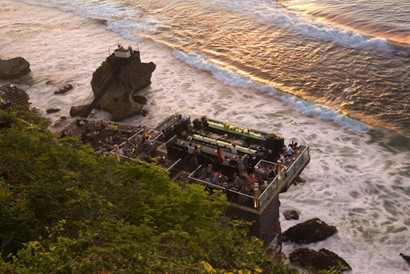 Picture5 5 Pubs and Sunset Bars in Uluwatu