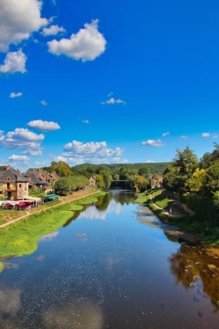 Picture7 4 Famous Rivers in France