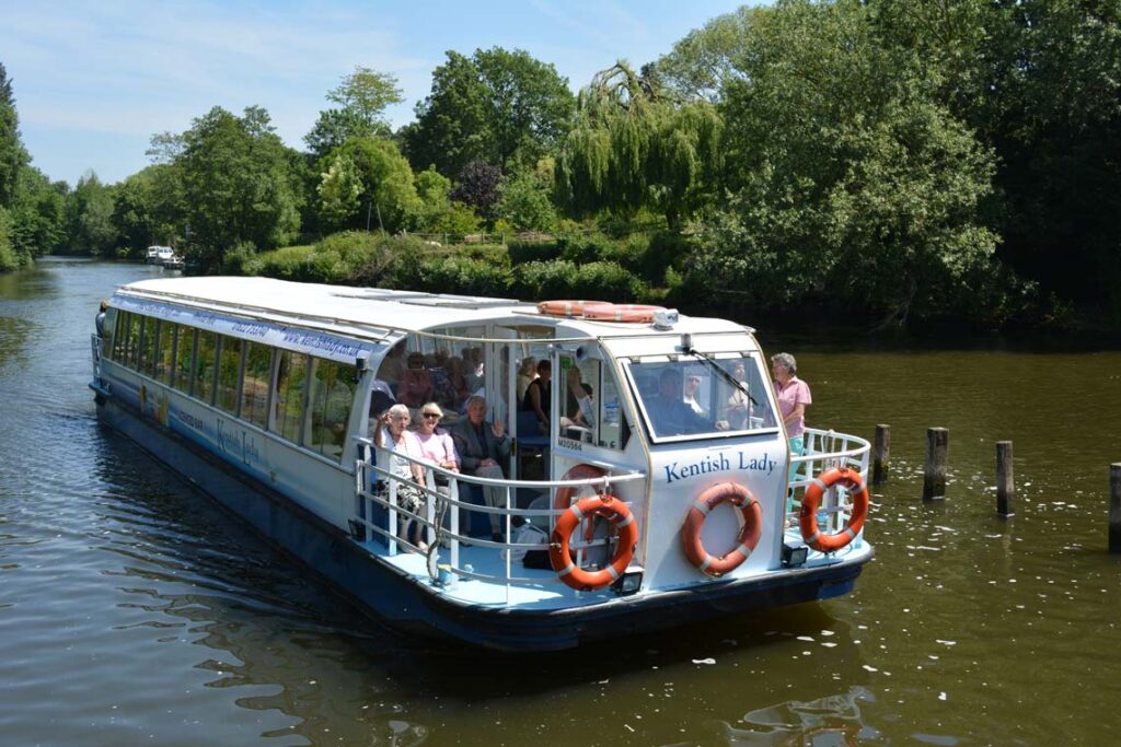 kentishladyriverboat