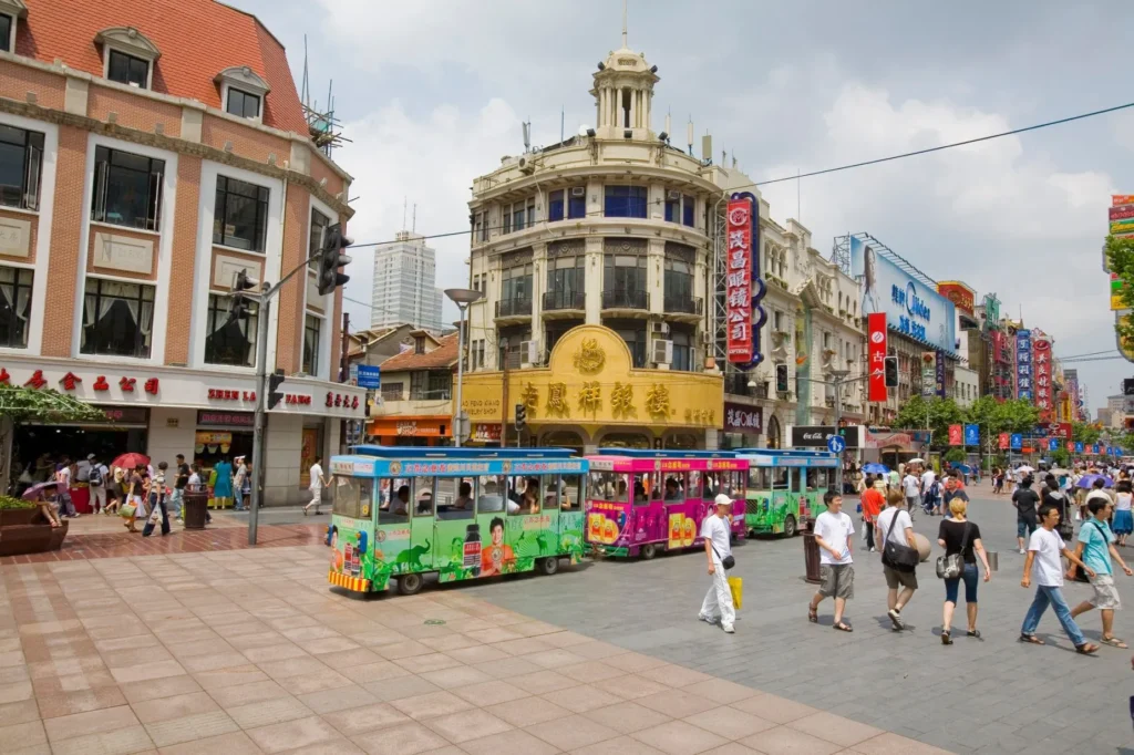 nanjing road day e1481963812525