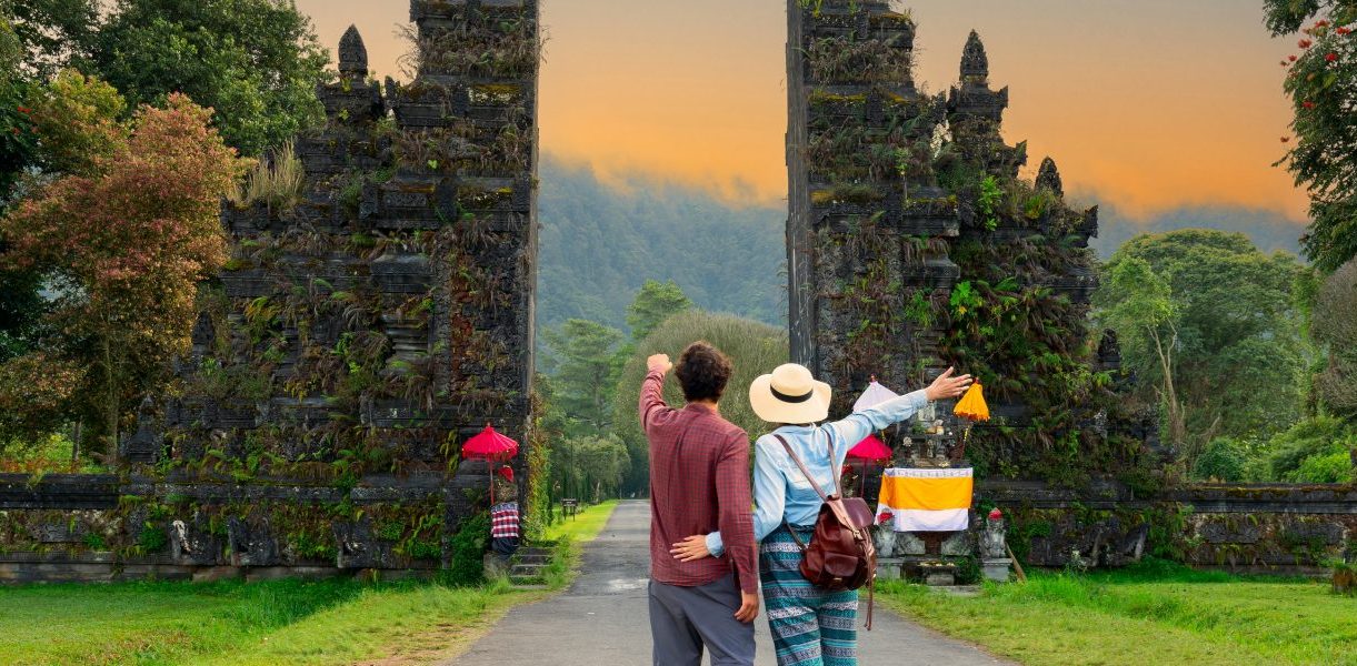 shutterstock 2327330273 e1713430773415 Bali on a Budget