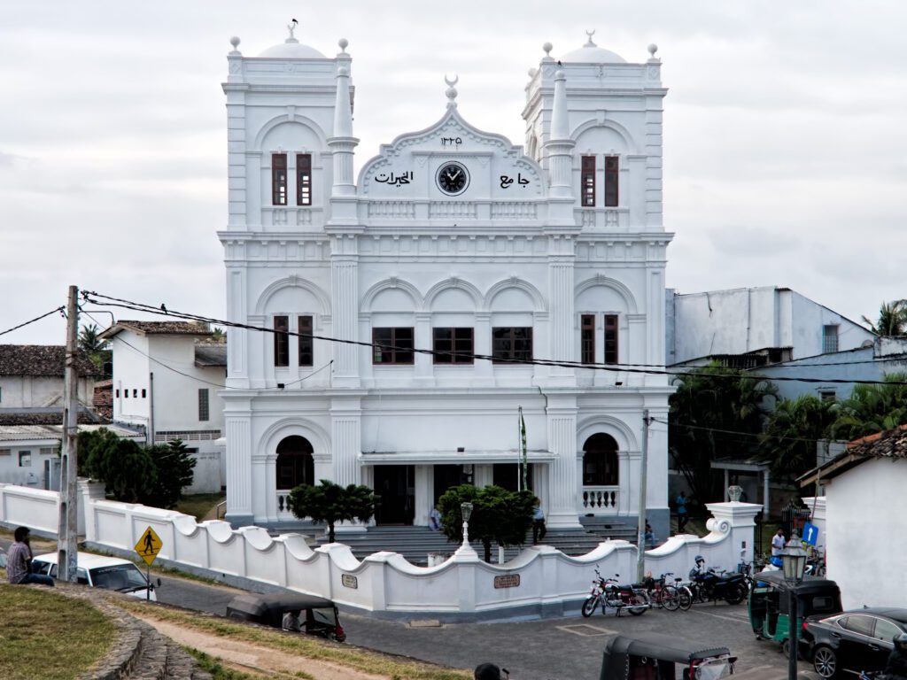 20160130 Sri Lanka 4297 crop Galle sRGB 25744937786
