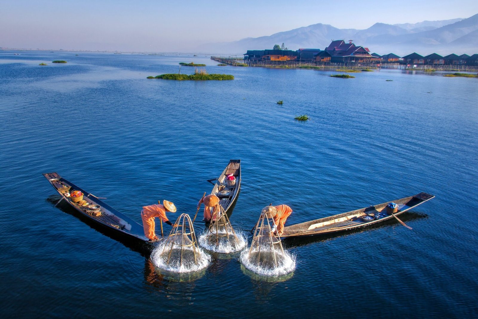 Water Inle Inle Lake Myanmar FULL TRAVEL GUIDE 2025 ( + Trekking) - Funky Fresh ...