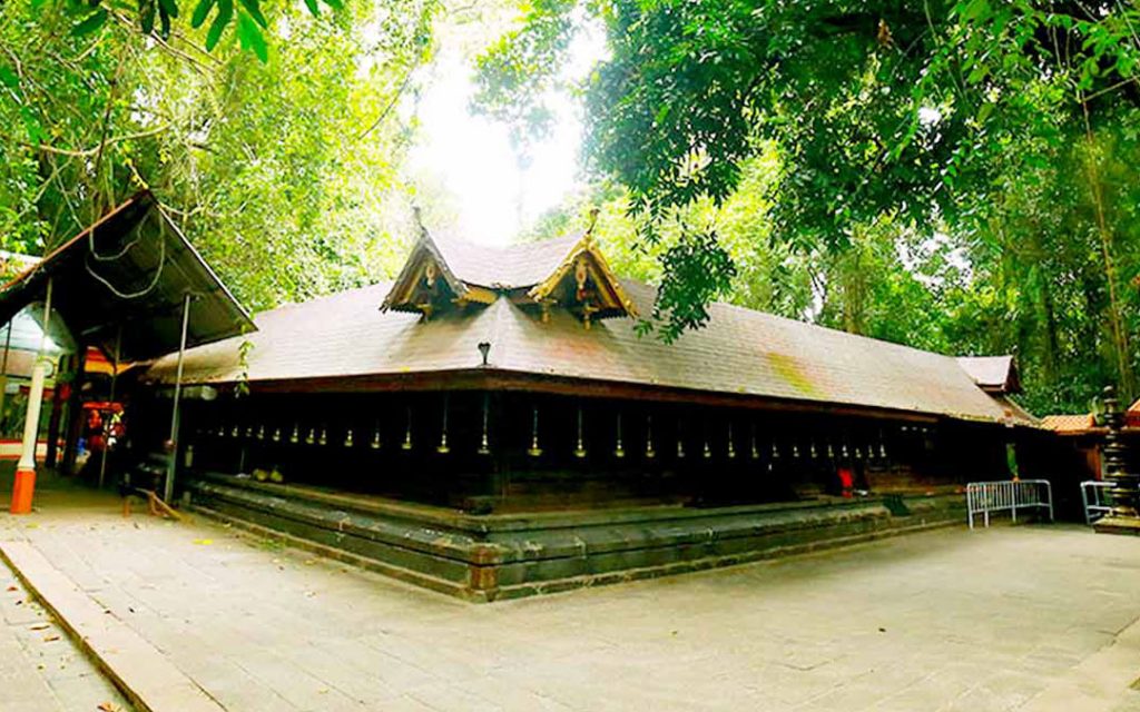 mannarasala nagaraja temple 2 1024x640 1
