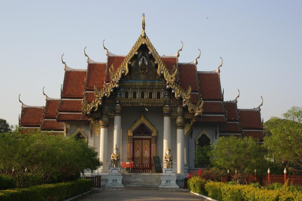 thai monastery