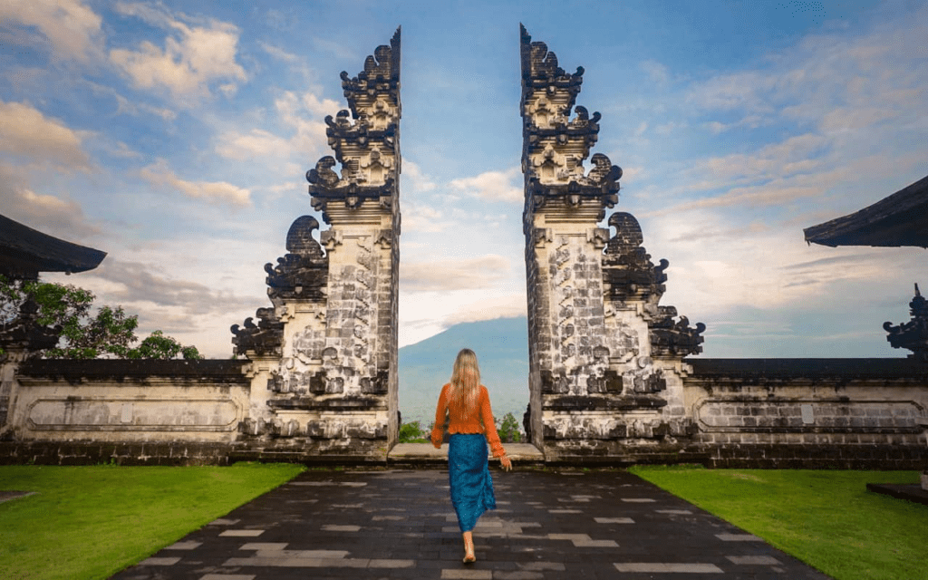 image 355 temples in bali