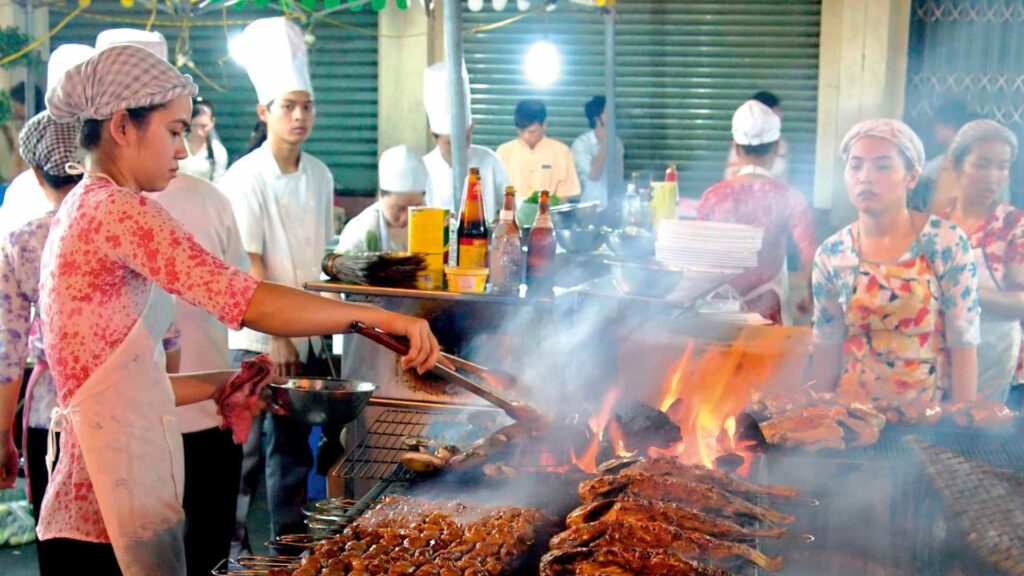 Reasons to eat street food in Vietnam 2 foodism.co .uk