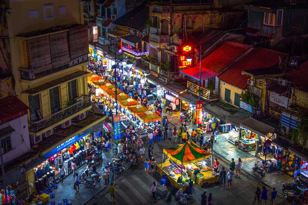 hanoi night market 1